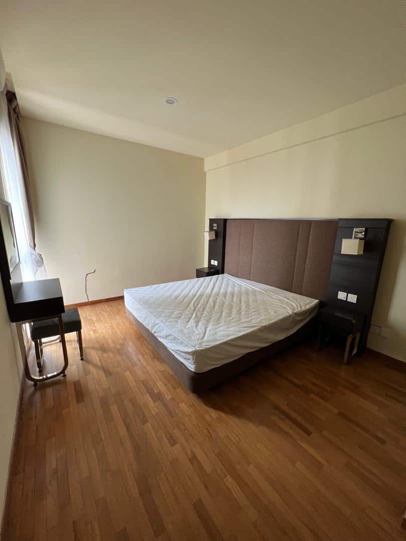 House Molek Pine 3 7
