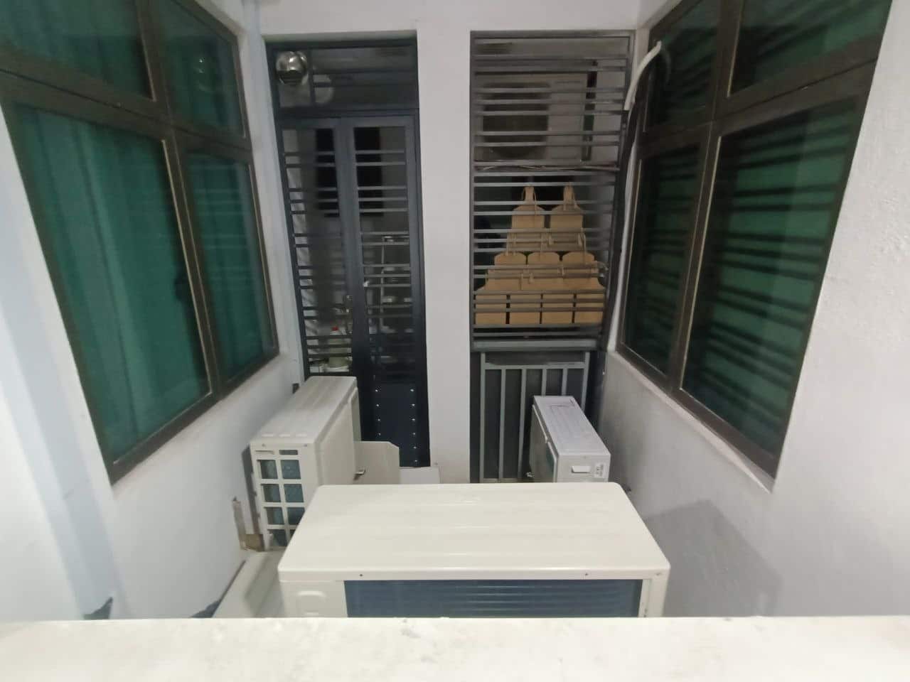 Condo Parc Regency 9