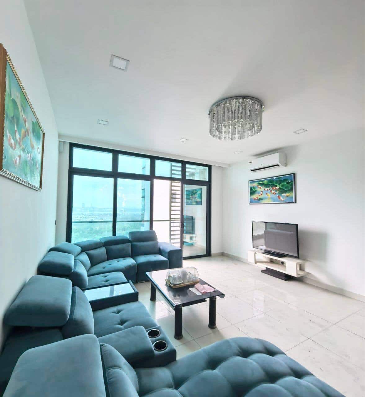 Service Apartment Green Haven 1