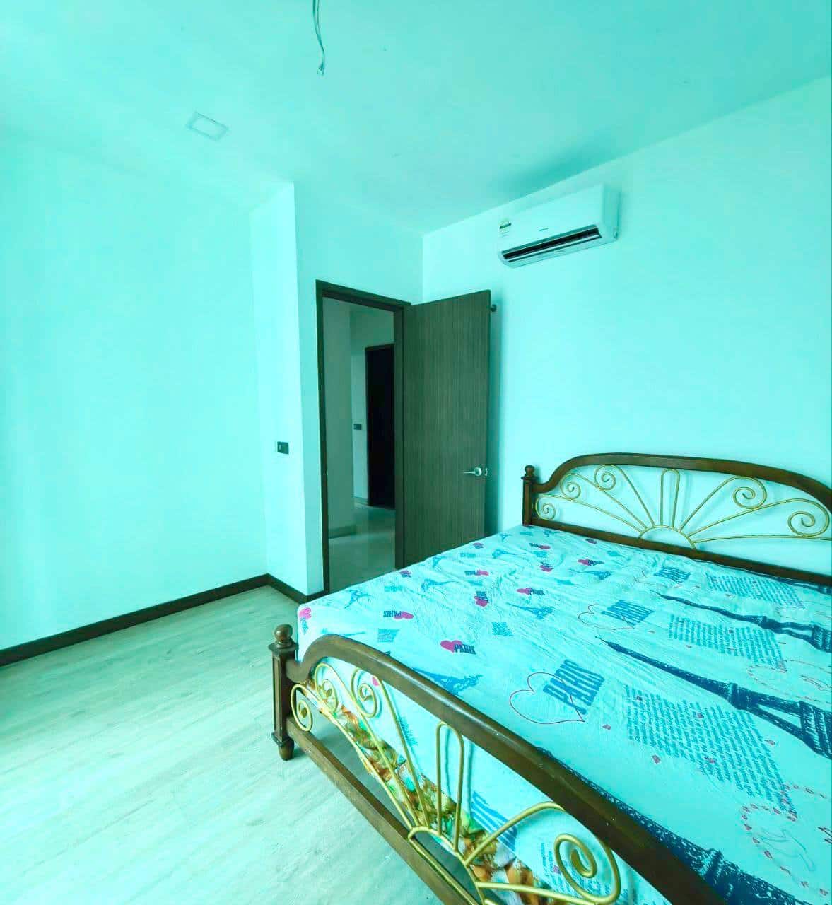 Service Apartment Green Haven 6
