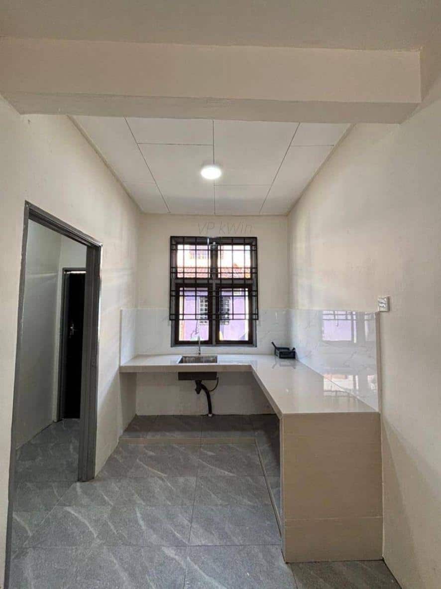 Double Storey Medium Low Cost Terrace House Jalan Cengal 1x, Bandar Putra 7
