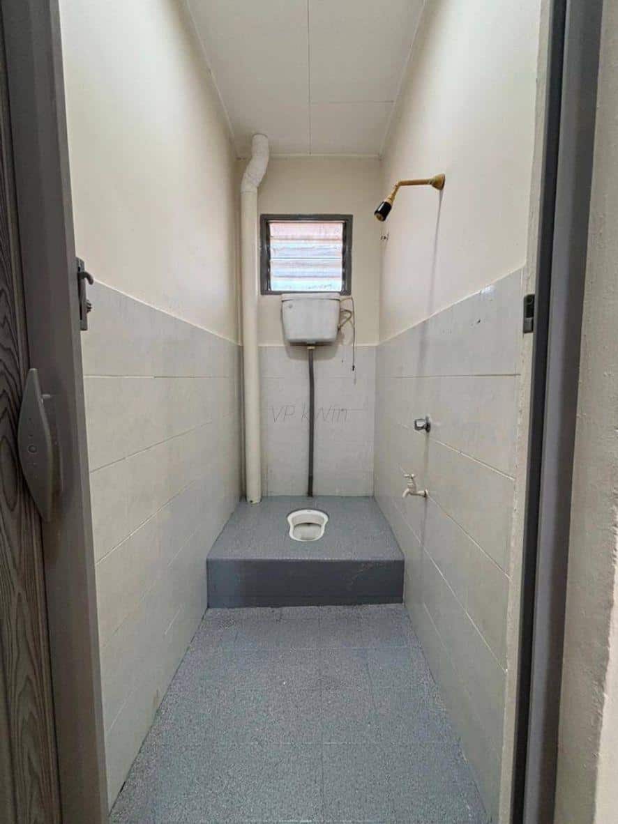 Double Storey Medium Low Cost Terrace House Jalan Cengal 1x, Bandar Putra 10