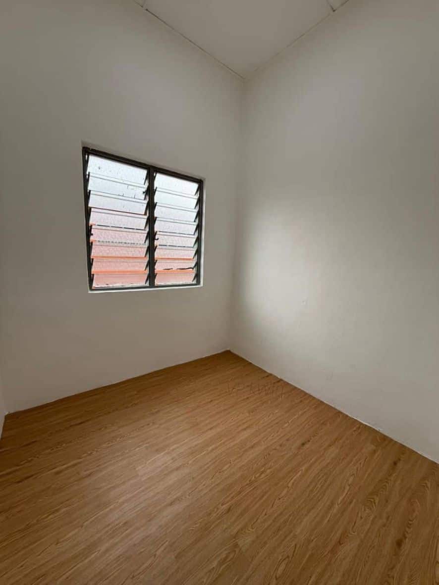Low Cost Flat Taman Pulai Utama 6