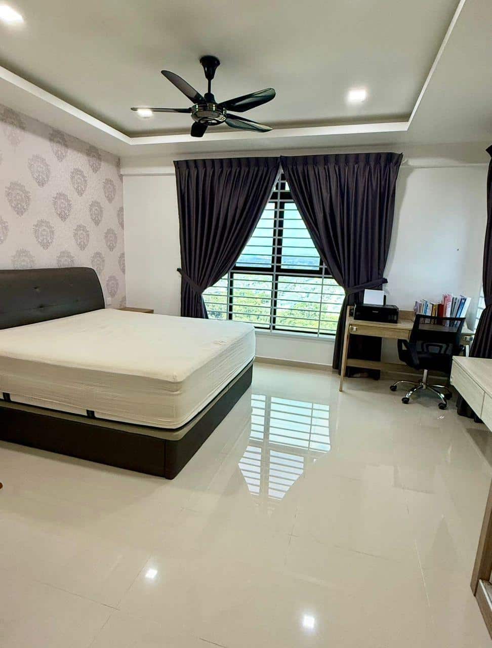 Condominium The Garden Residences 4
