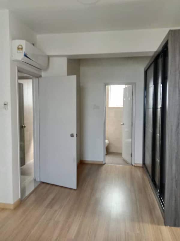 Apartment Taman Perling 9