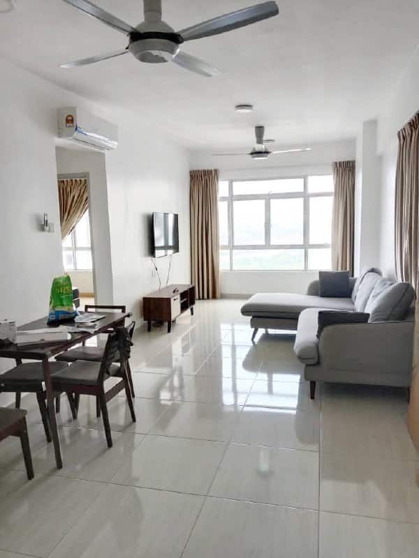 Apartment Taman Perling 1