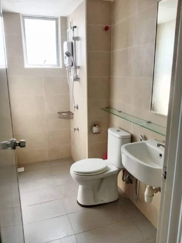 Apartment Taman Perling 11
