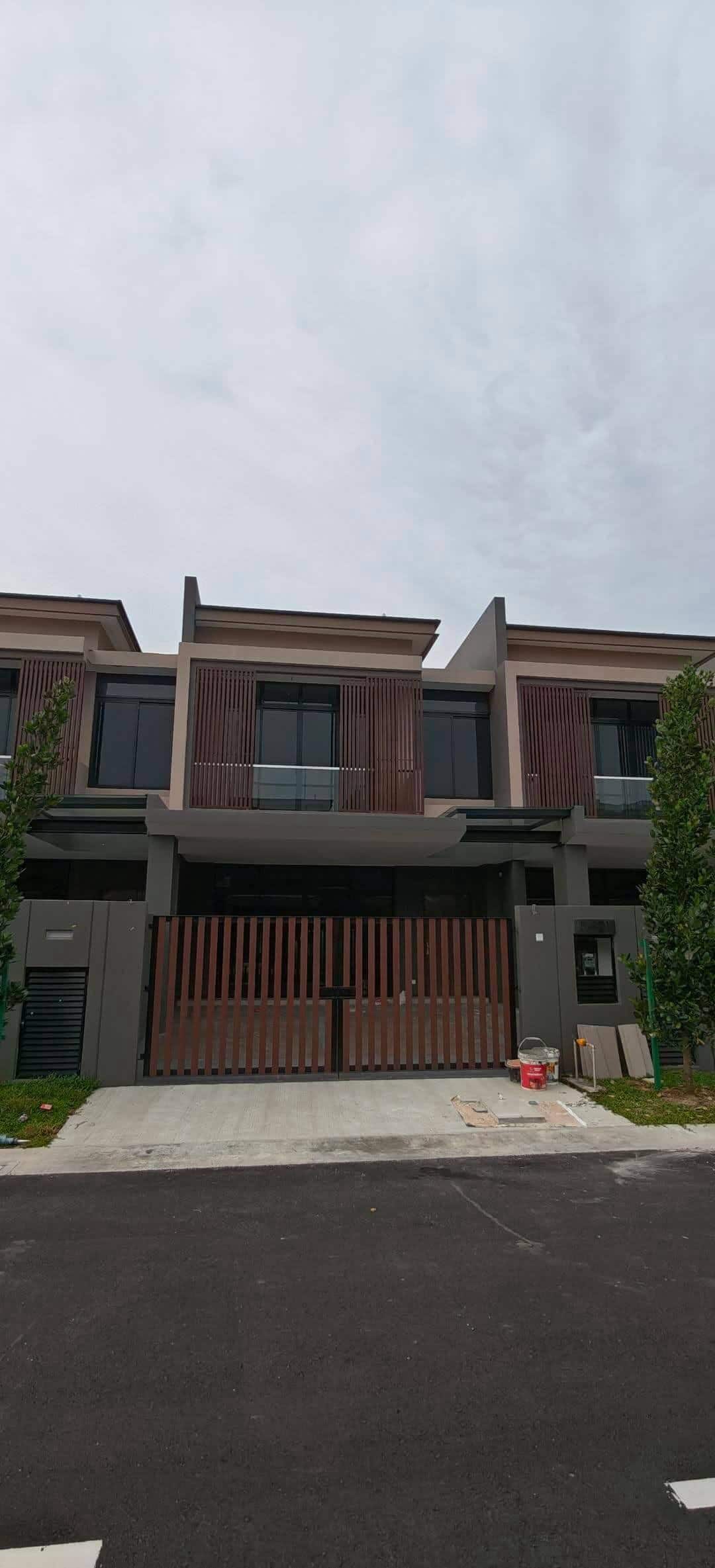 Double Storey Superlink Aurora Sentral Resort Villas 2