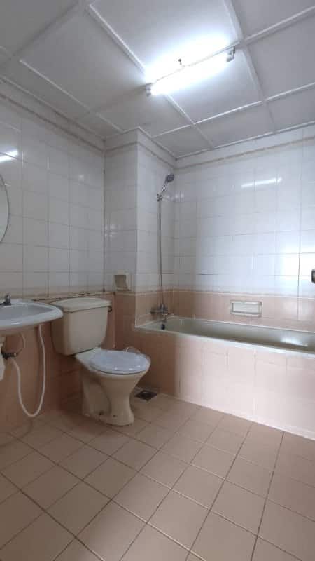 Condominium Larkin Utama 10