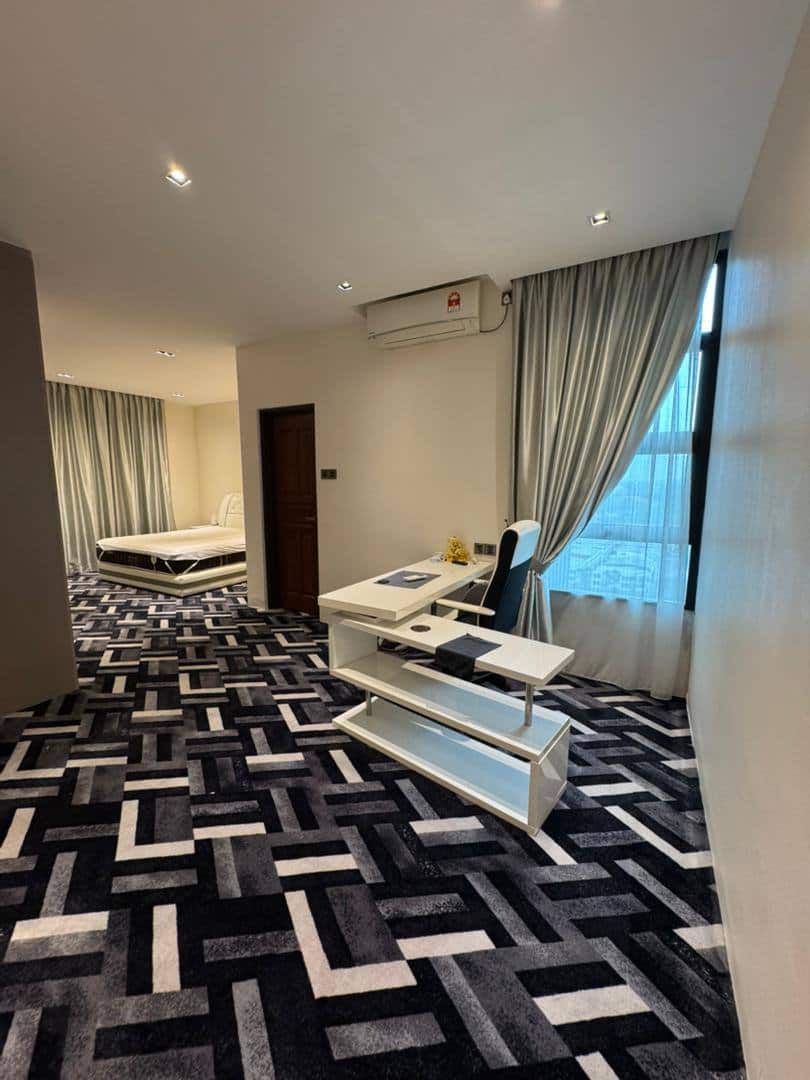 Condo Taman Kempas Utama 2