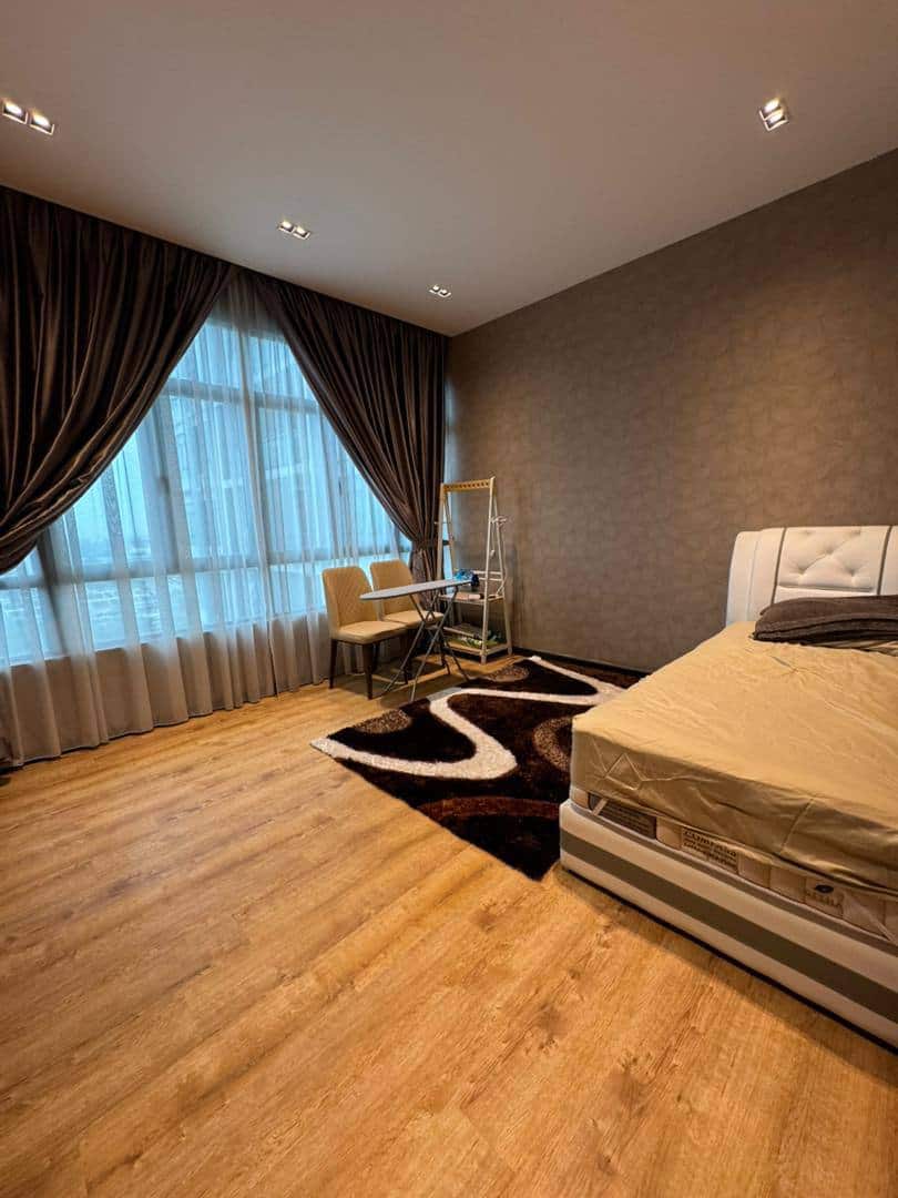 Condo Taman Kempas Utama 4