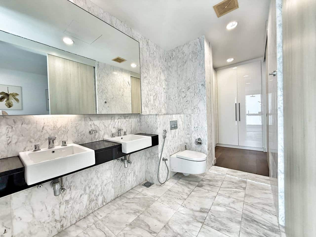 Condominium Imperia Residence 9