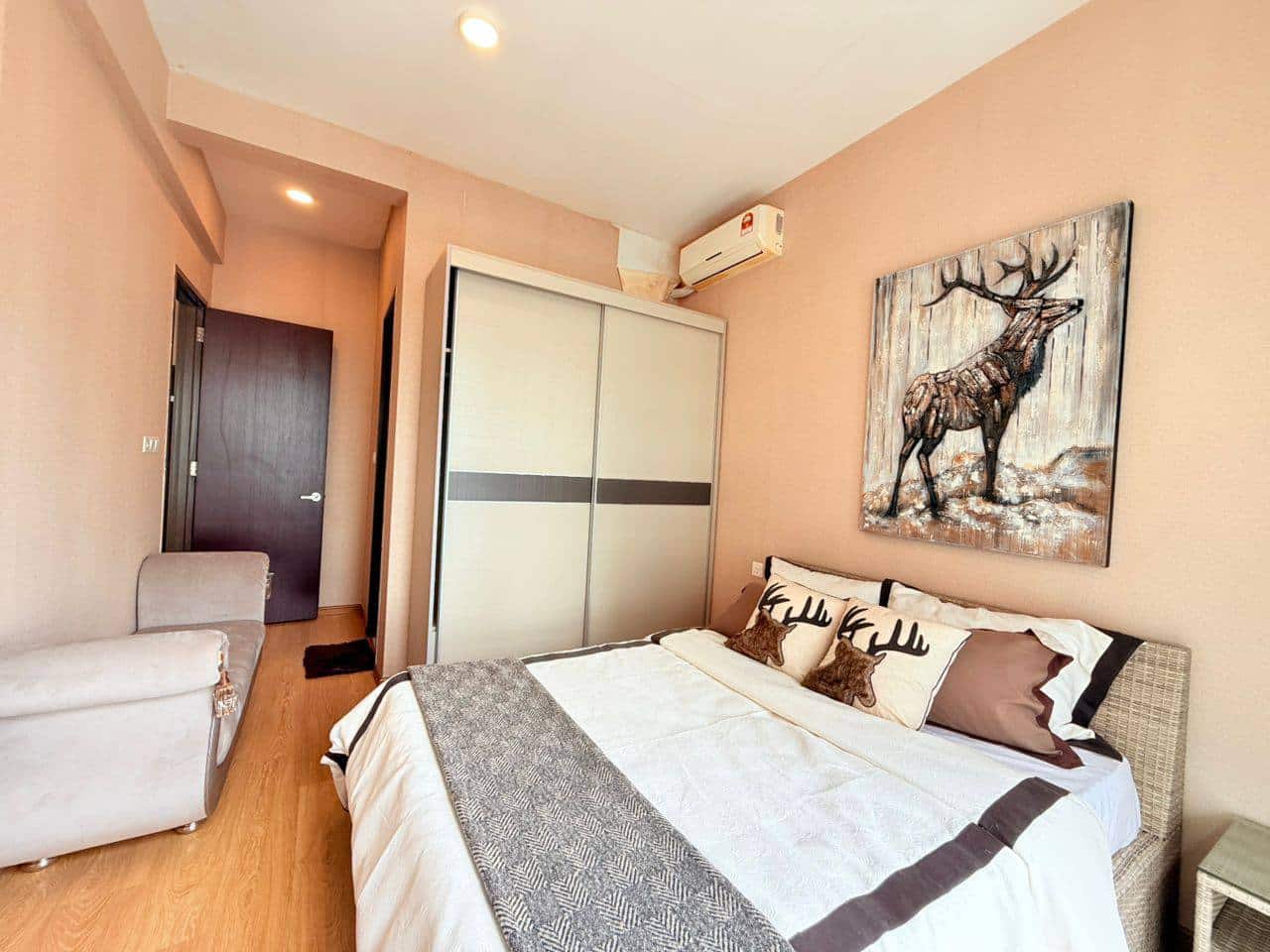 Condo Baypoint Country Garden Danga Bay 7
