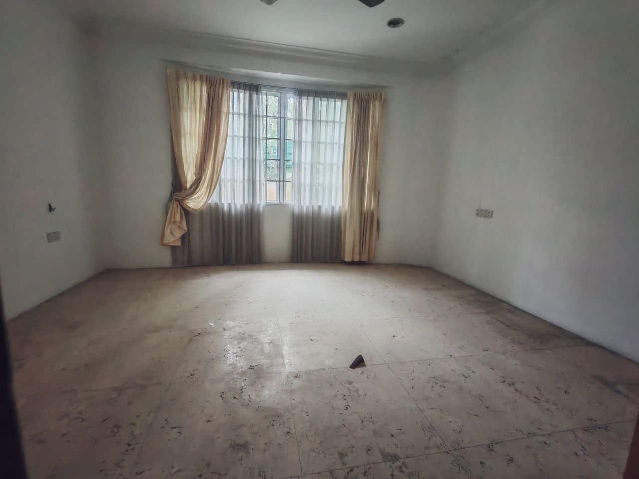Double Storey Bungalow Kampung Mohd Amin 5