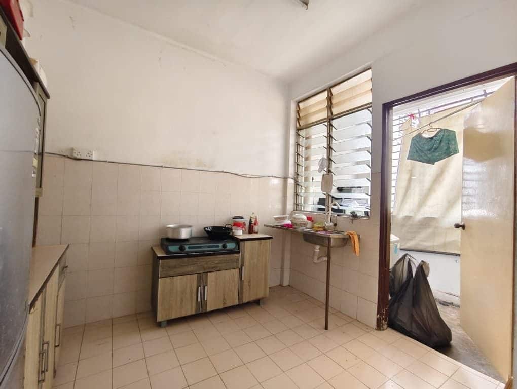 Apartment Bayu Puteri 2 6