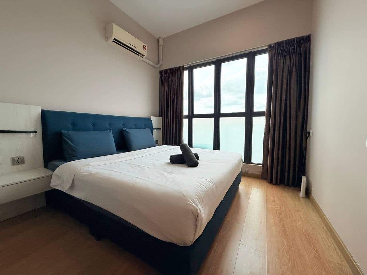 Condo Royal Strand, Country Garden Danga Bay 4