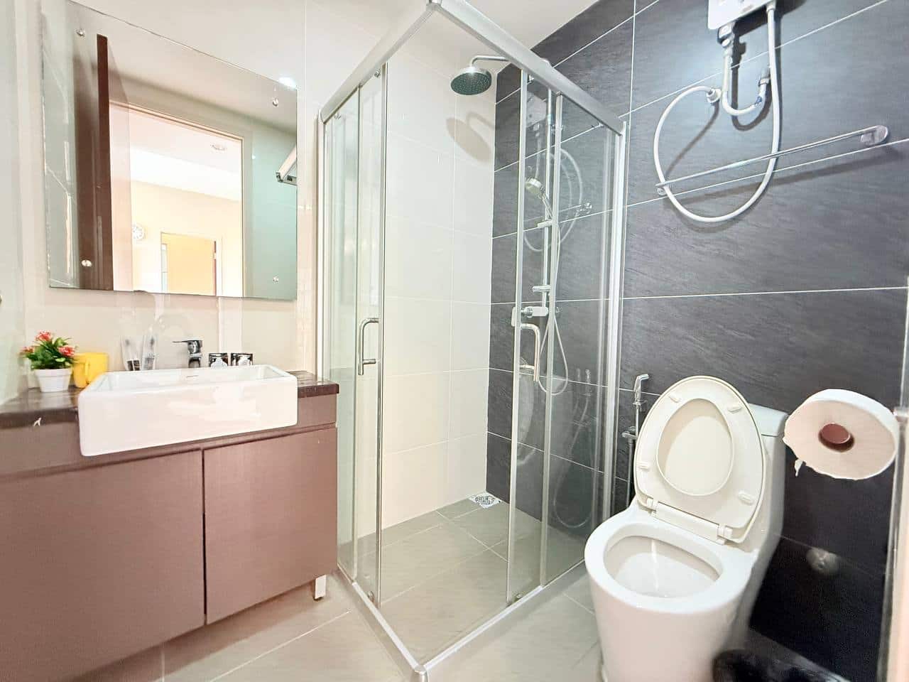 Condo Royal Strand, Country Garden Danga Bay 10