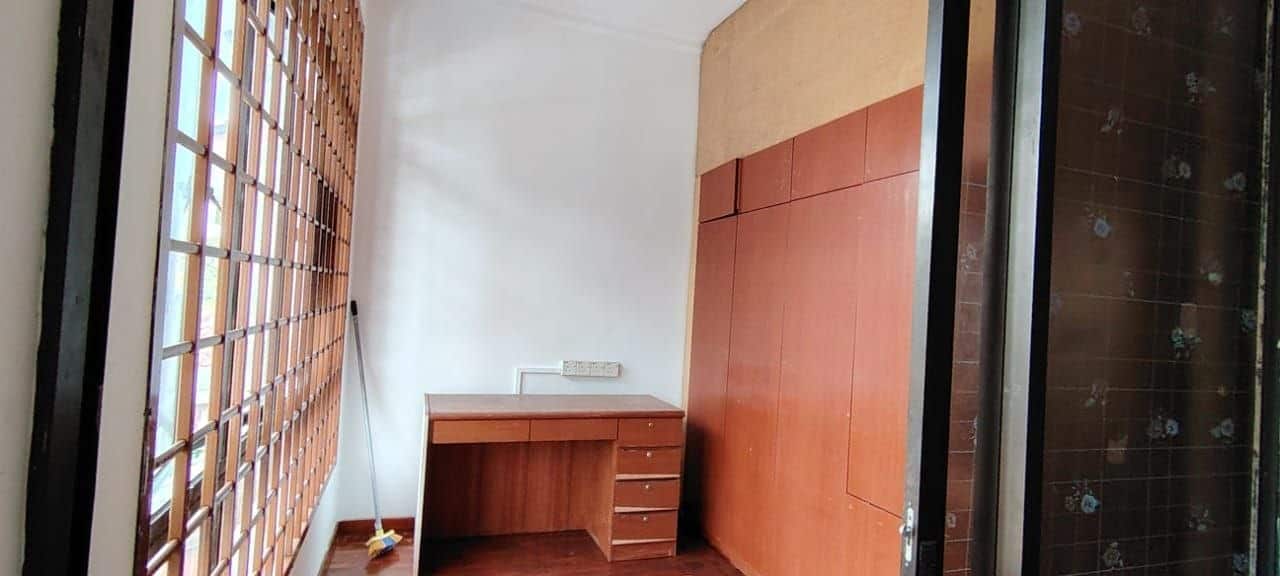 Double Storey Terrace House Taman Sutera Jalan Sutera Kuning (Perling) 6