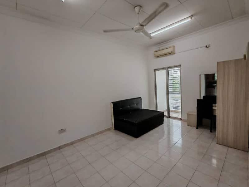 Double Storey Taman Mutiara Rini 7