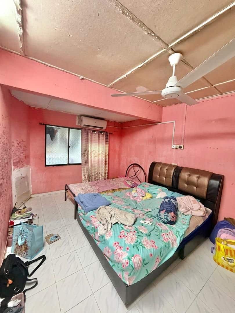 Double Storey low cost Taman Perling 4