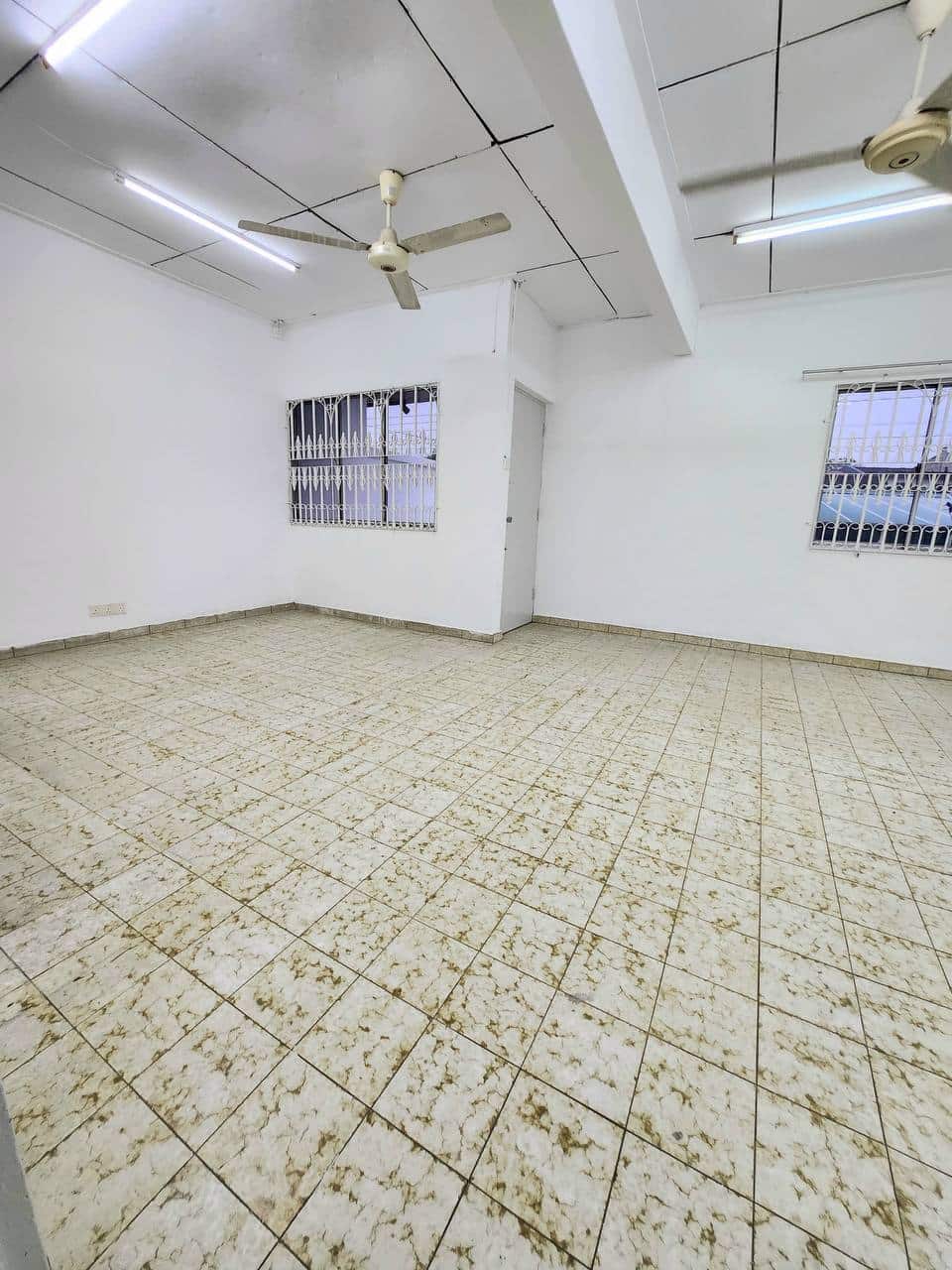 Double Storey Semi-D Taman Pelangi 5
