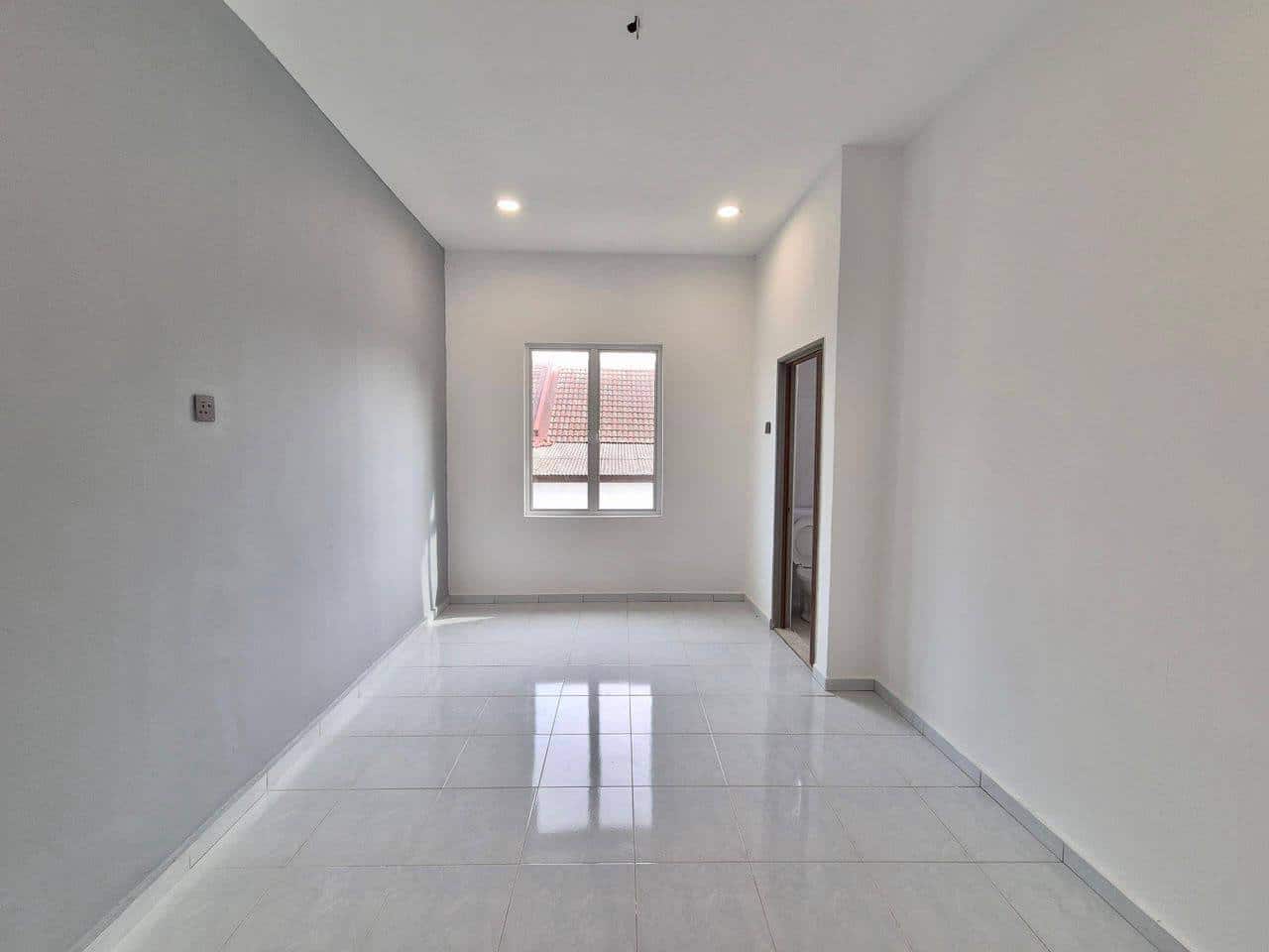 2.5 Storey Terrace Taman Pulai Utama 8