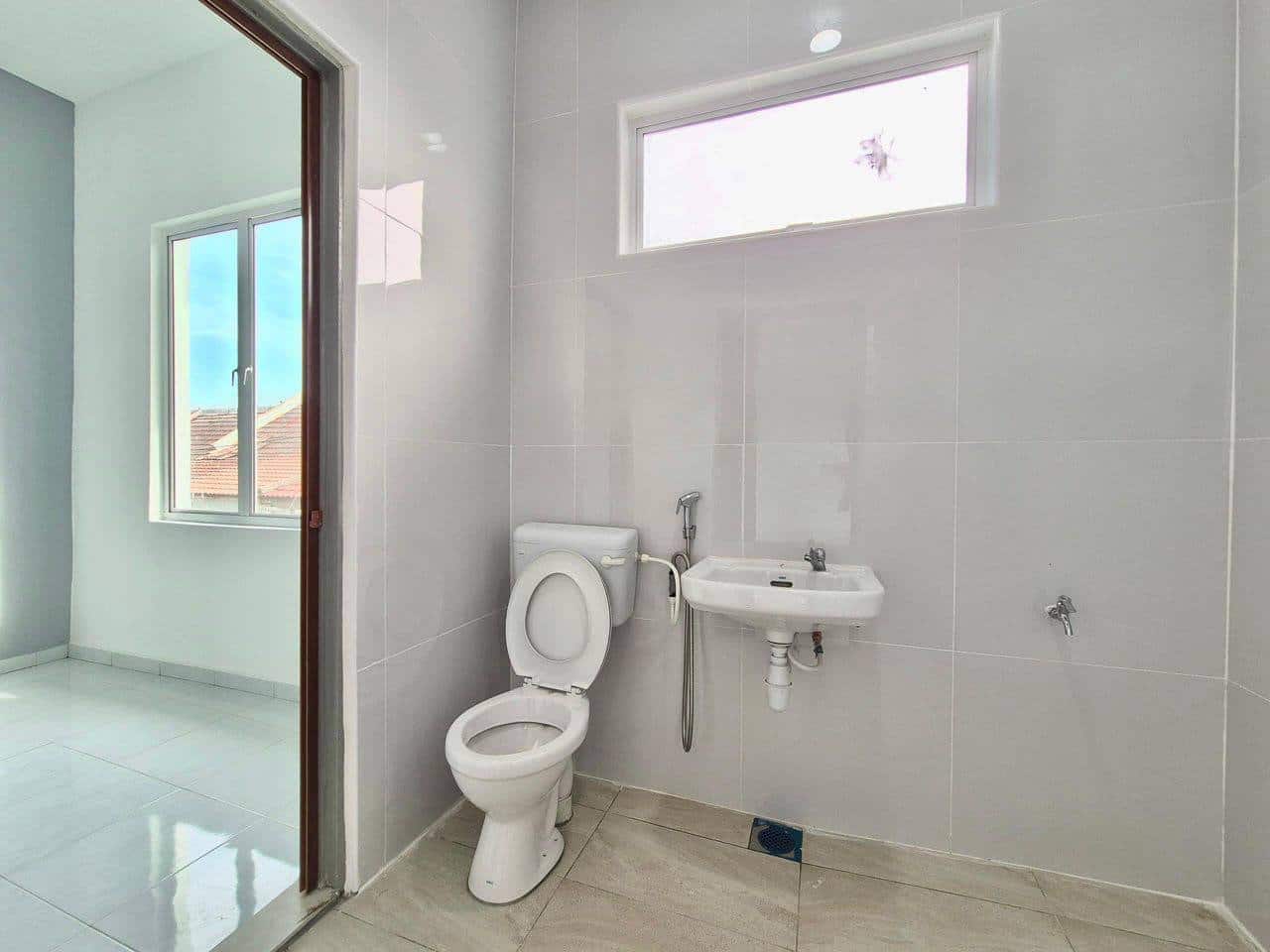 2.5 Storey Terrace Taman Pulai Utama 12