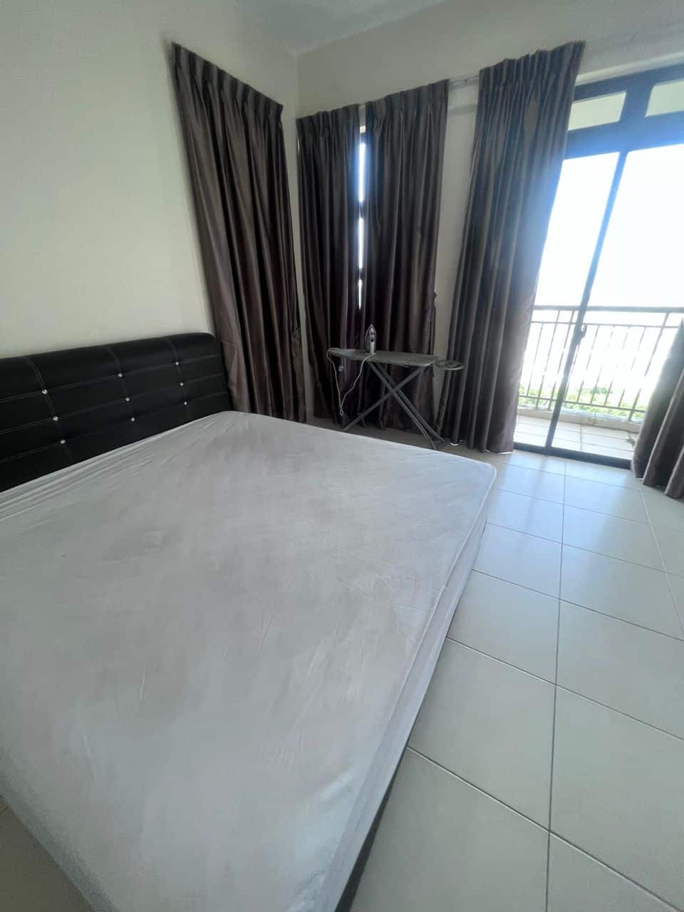 Condo The Garden Residences 8