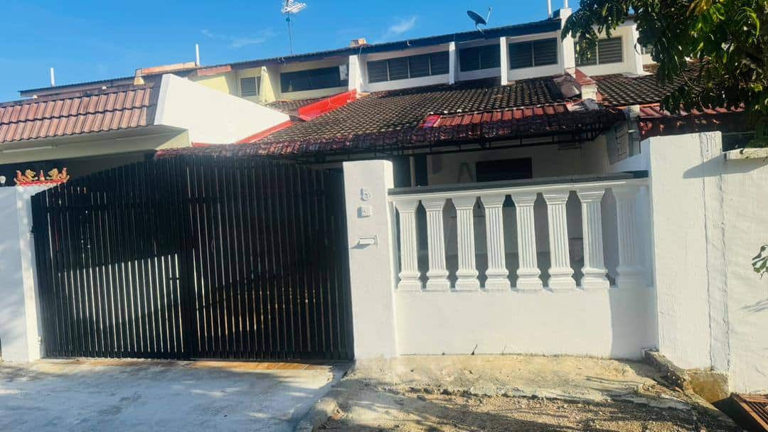 Double Storey low cost Taman Perling 2
