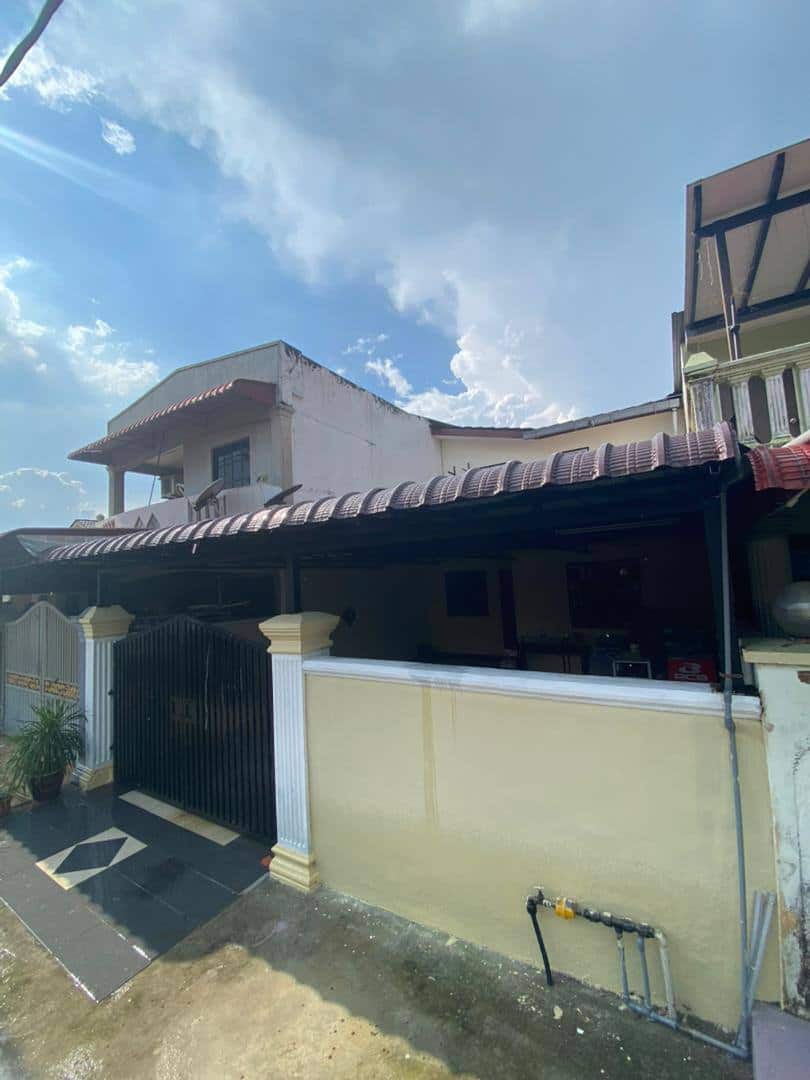 Low Cost Flat Taman Pelangi Indah 2