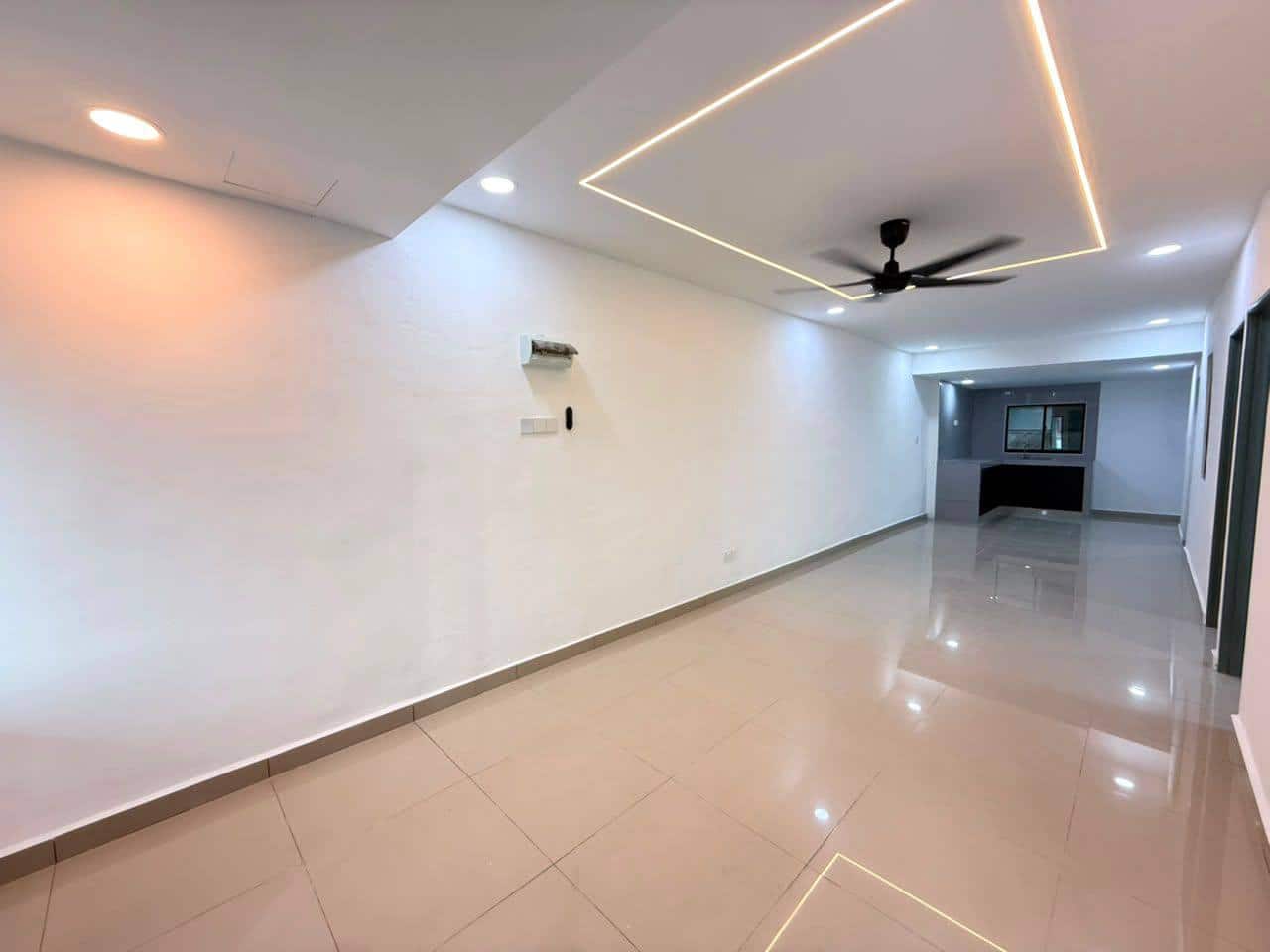 Double storey Intermediate Setia Tropika 5