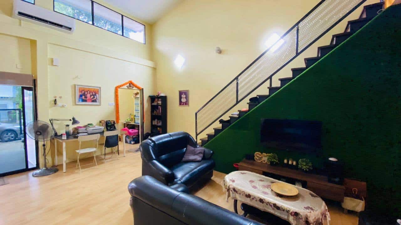 2.5 STOREY TERRACE Kangkar Pulai 2