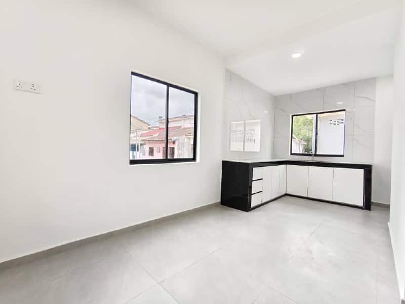 Single Storey Terrace Taman Anggerik 3