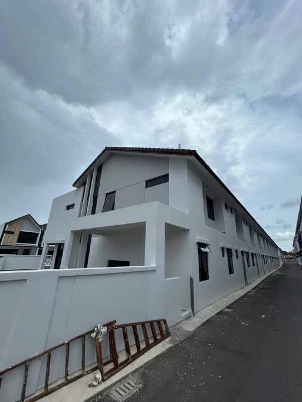 Double Storey Low Cost Taman Nora Ulu Tiram 5