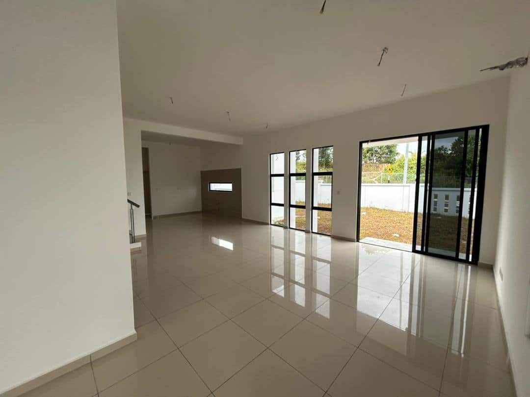 Double Storey Low Cost Taman Nora Ulu Tiram 2