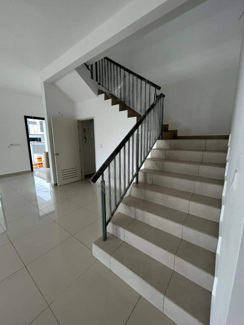 Double Storey Low Cost Taman Nora Ulu Tiram 7
