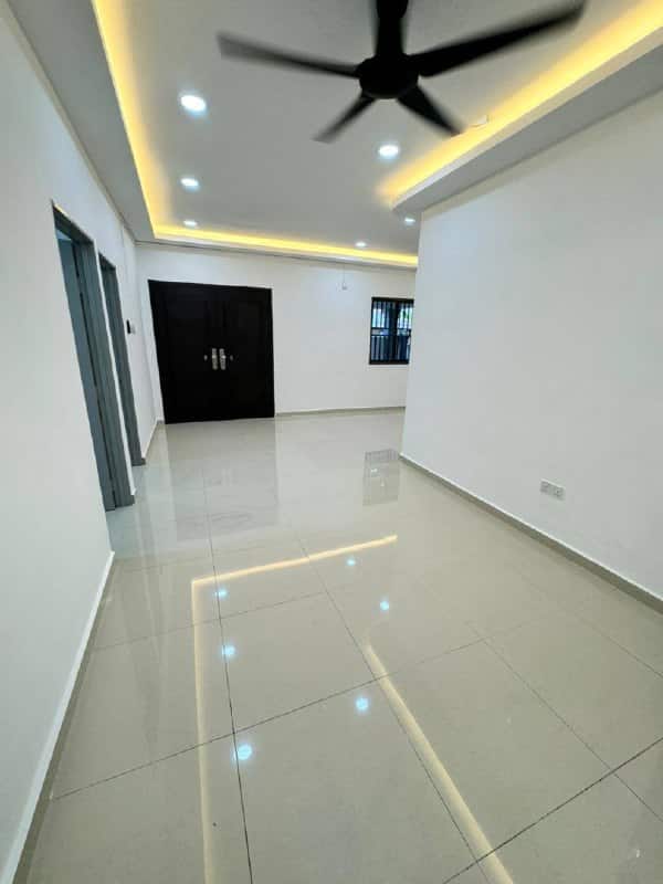 Double storey Taman Pulai Indah 4