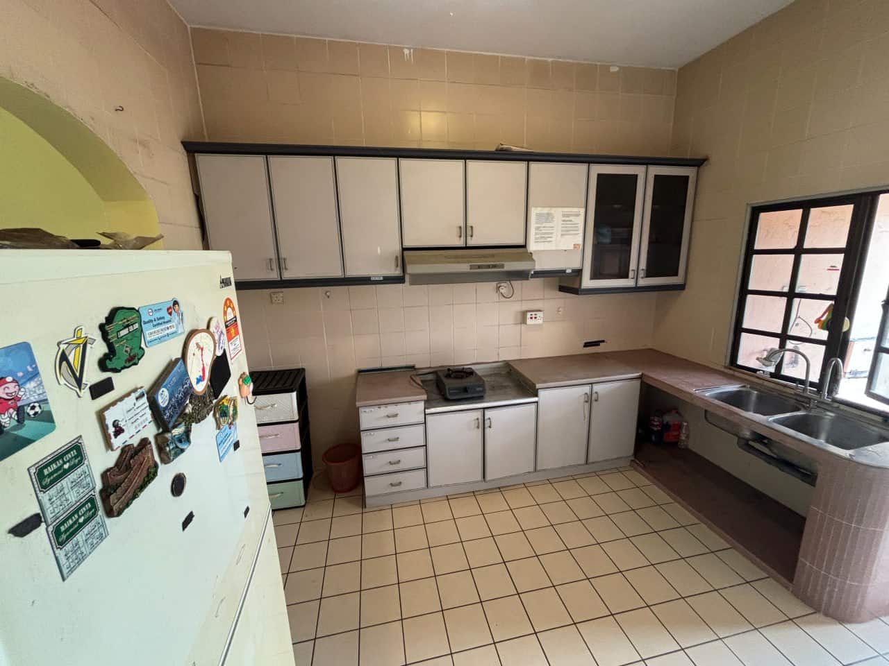 Condominium Frinza Court 9