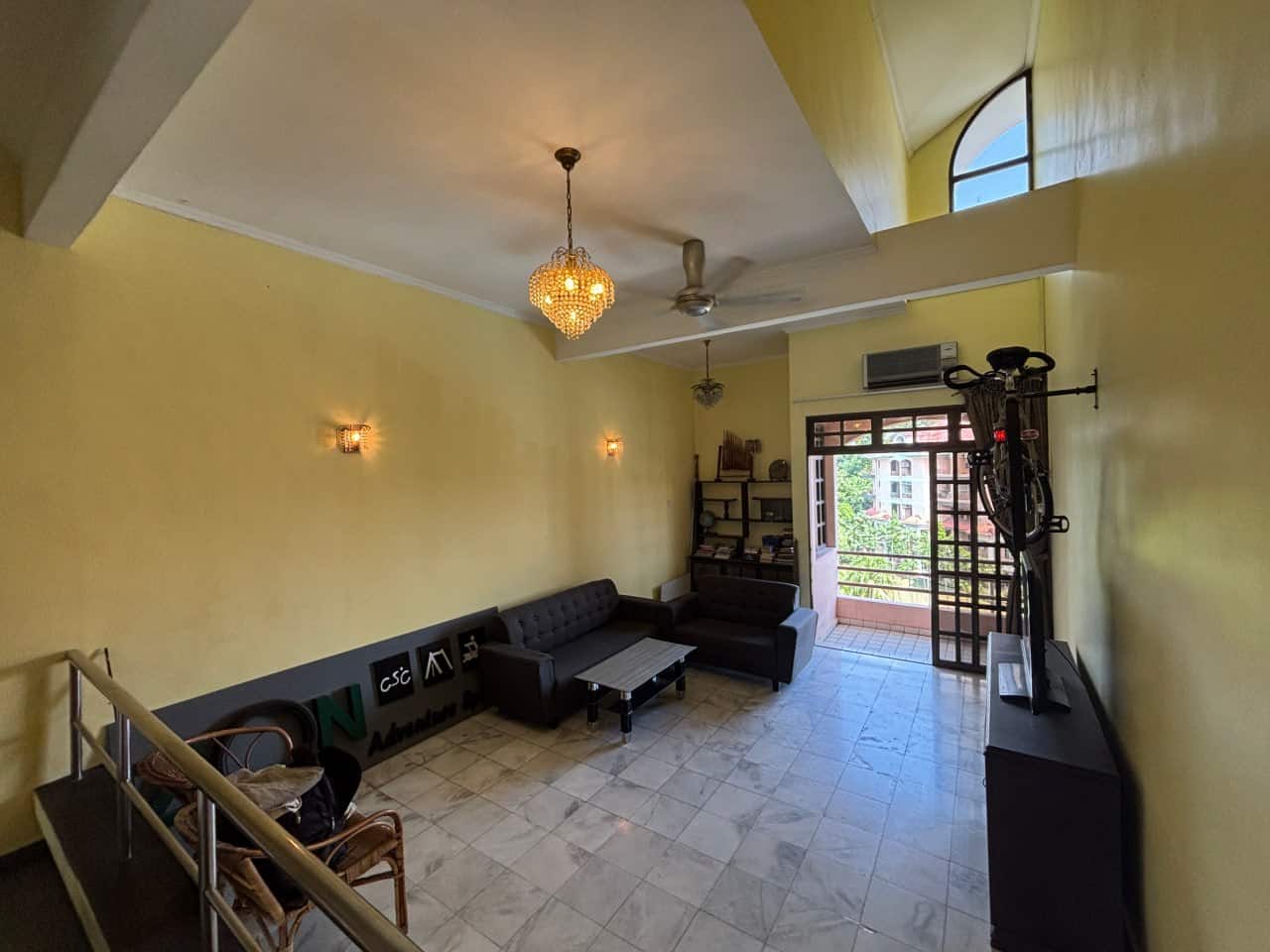 Condominium Frinza Court 2