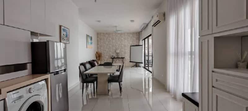 Service Apartment Royal Strand Danga Bay 6