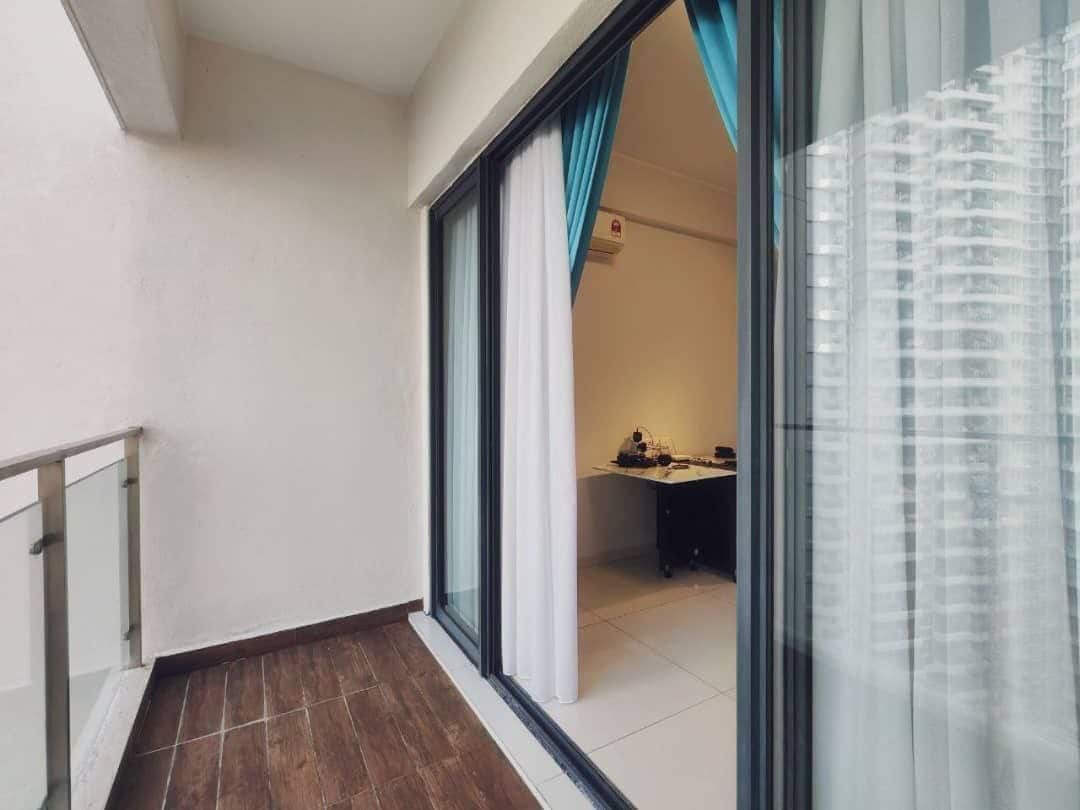 Condo Amberside @ Country Garden Danga Bay 4