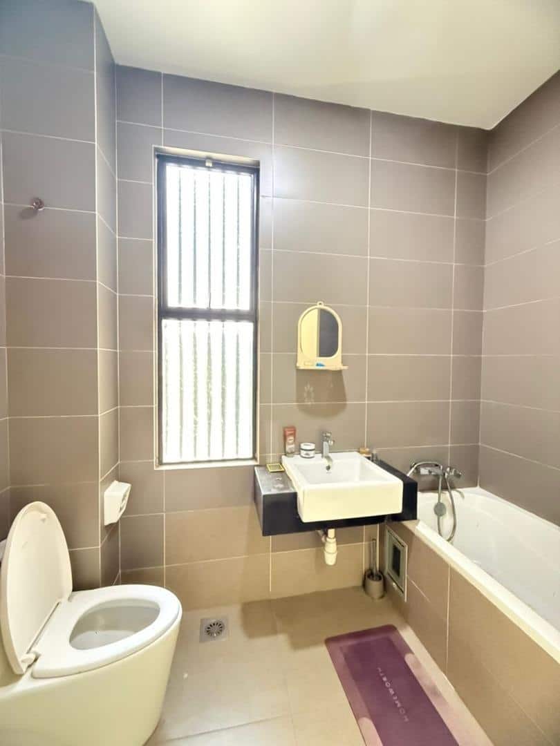 Double storey super link terrace Bukit Indah 6