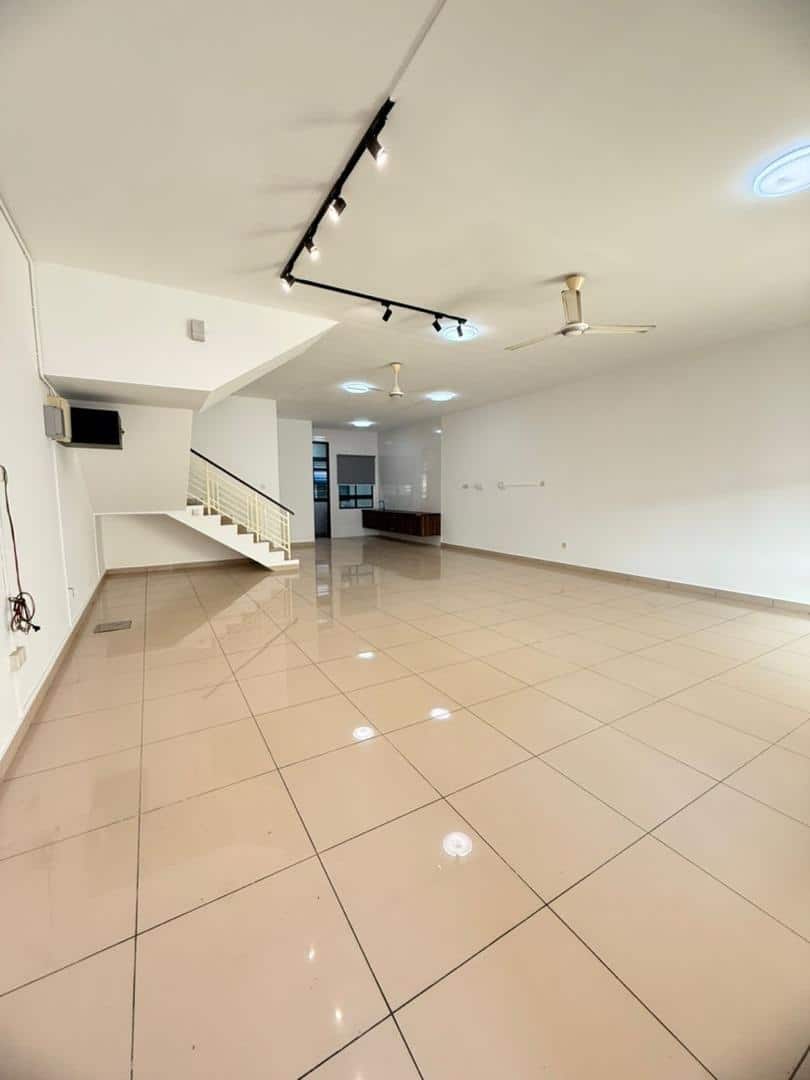 Double storey super link terrace Bukit Indah 2