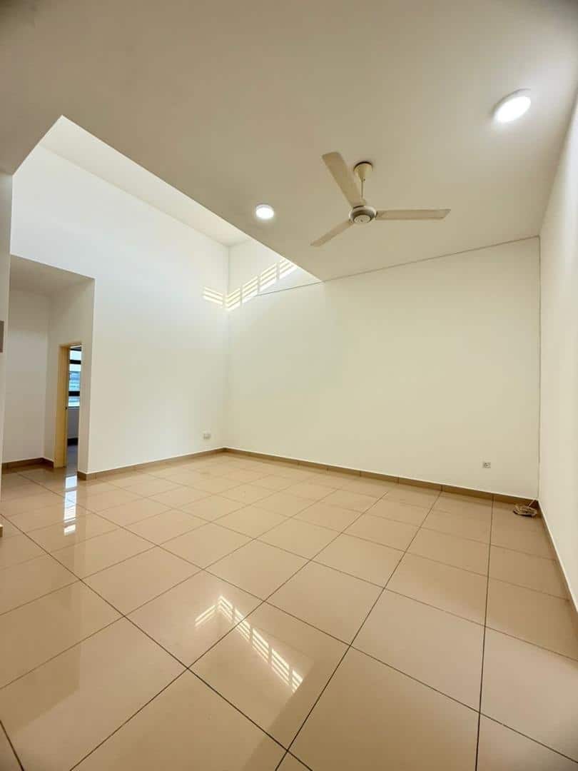 Double storey super link terrace Bukit Indah 4