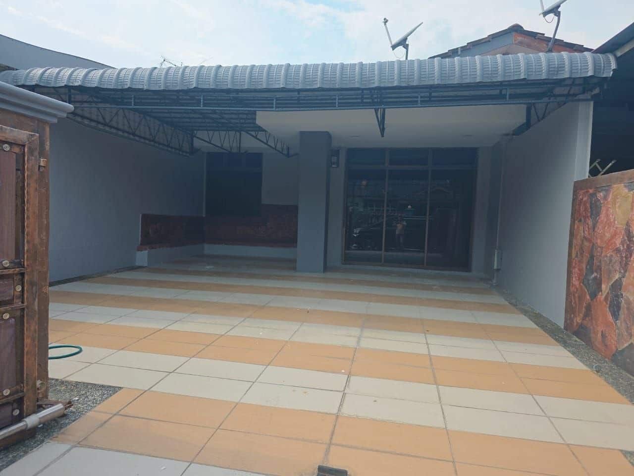 Single Storey Terrace House Taman Rinting 2