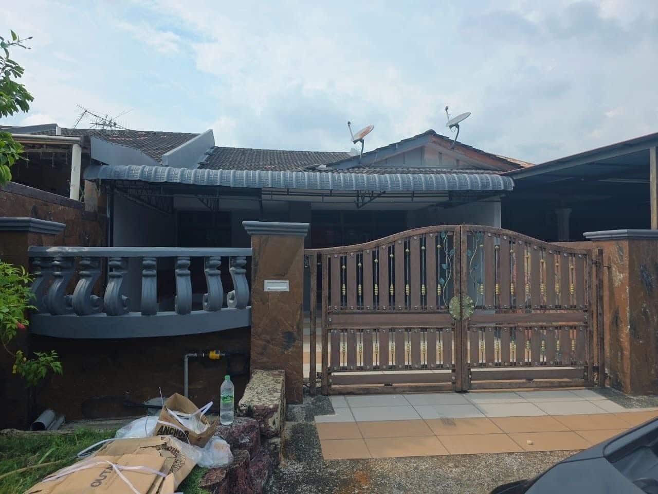 Single Storey Terrace House Taman Rinting 1