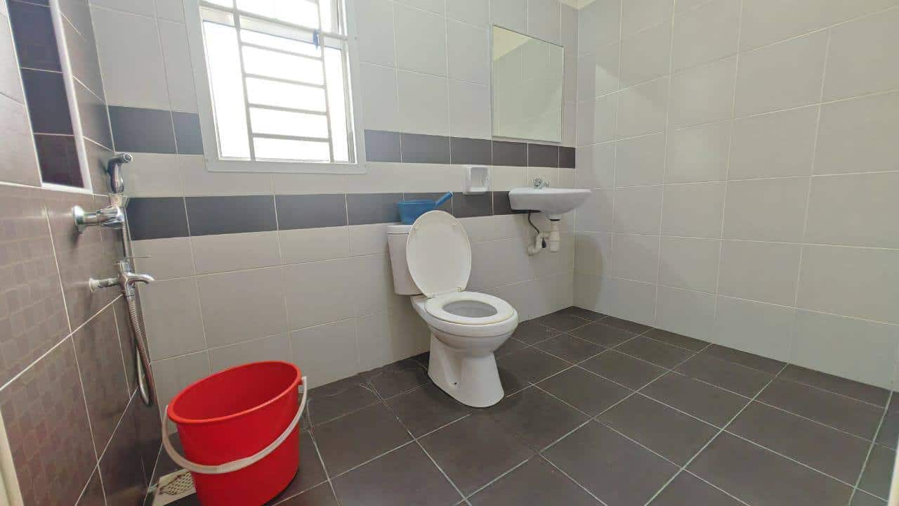 Double Storey Terrace Endlot Zone B Nusa Bayu 6