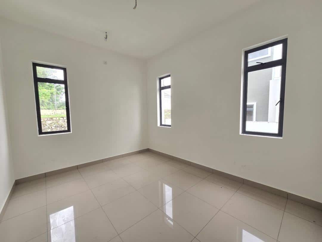 Double Storey Semi D Jalan senai utama 1 5