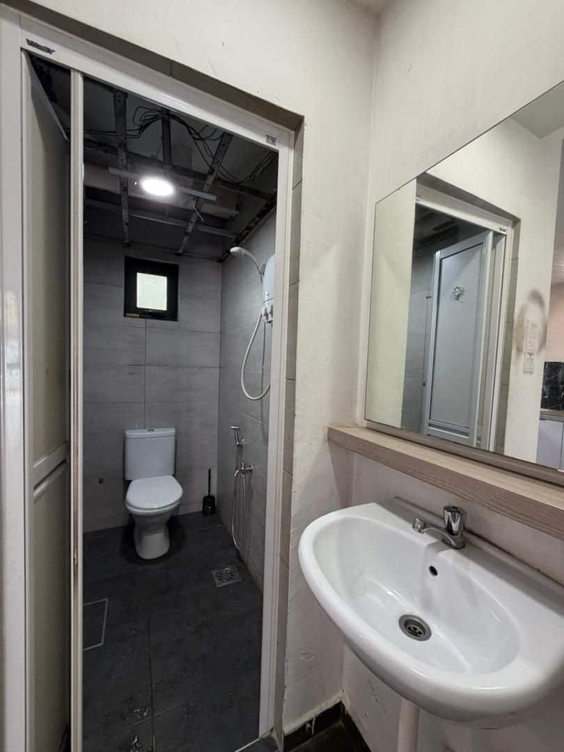2.5 Storey Mega Ria Jalan Bayan 9