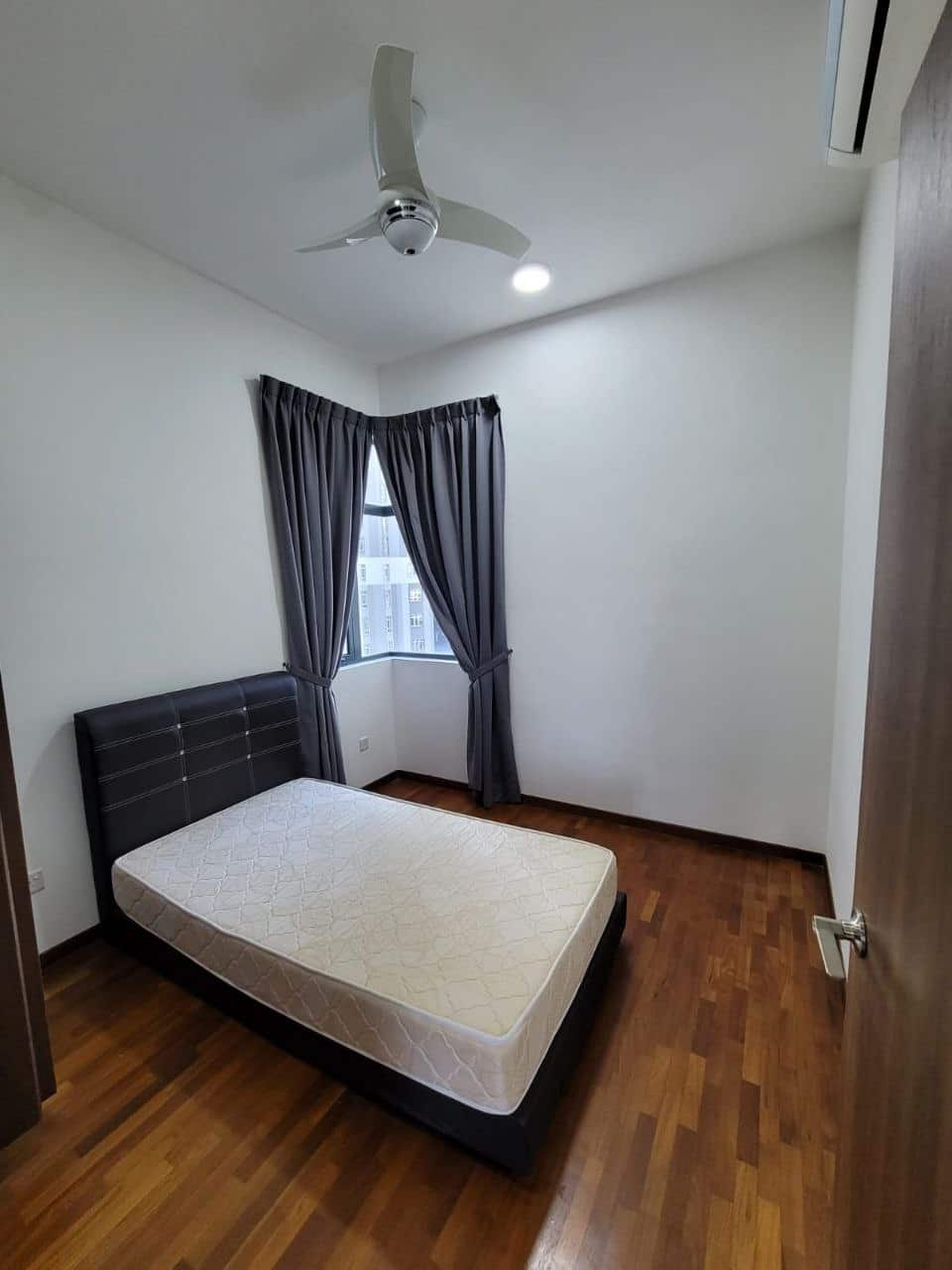 Apartment Crescent Bay Suites 7